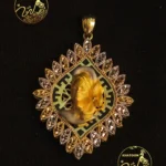 مدال طلا طرح صورت و مار